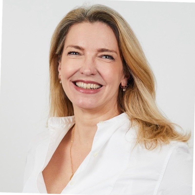 Florence Vallot (VP Marketing), Pasqal